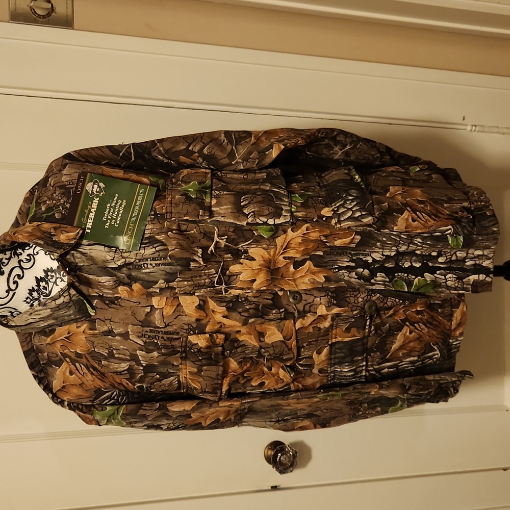 Mens camo button up